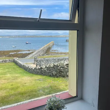 Pier View House Homestay