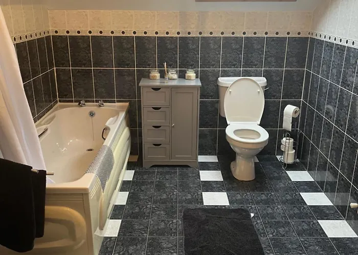 Pier View House Проживание в семье Балликоннили