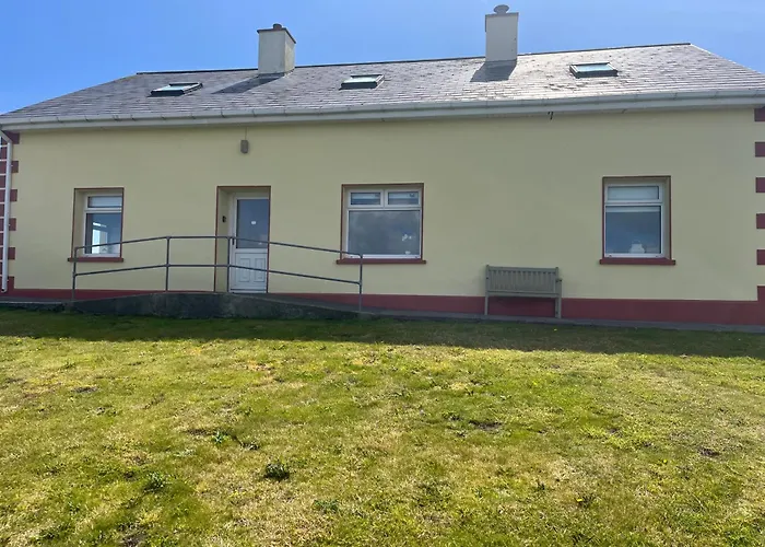 Pier View House Балликоннили