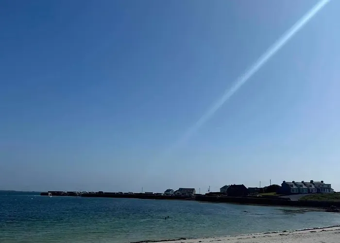 Проживание в семье Pier View House *